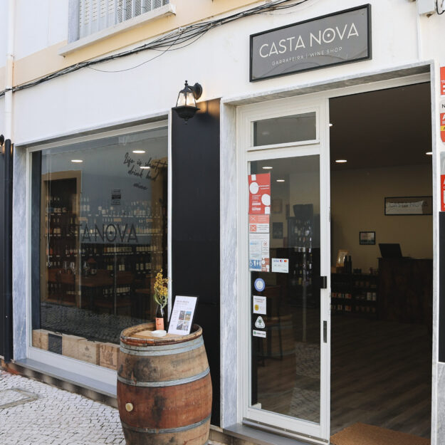 Casta Nova - Garrafeira/Wine Shop