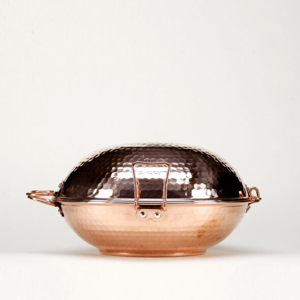 CATAPLANA EM COBRE MARTELADO C/ FUNDO PLANO