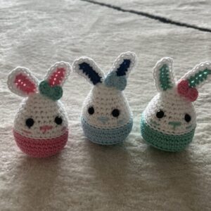Coelhinhos da Páscoa Amigurumi - Cores Sortidas
