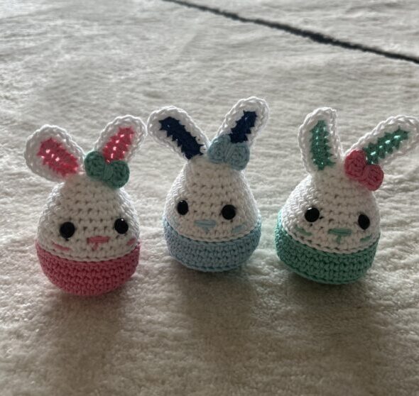 Coelhinhos da Páscoa Amigurumi - Cores Sortidas